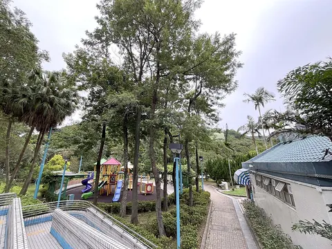 Wan Chai Gap Park at the walk's Wan Chai Gap end