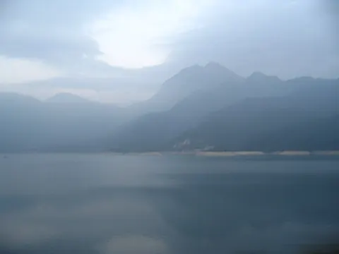 石壁水塘